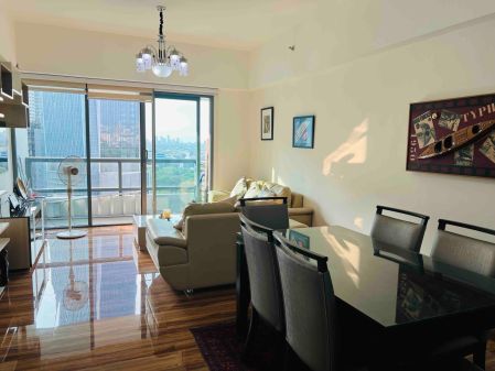 Fully Furnished 2BR Shang Salcedo Place Condo