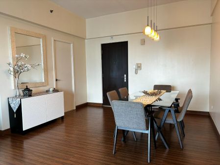 Fully Furnished 2 Bedroom Unit at Shang Salcedo Place for Rent