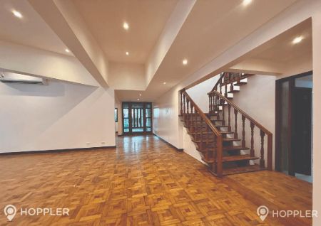 5BR House for Rent in Dasmarinas Village Makati