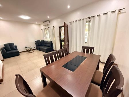 Fully Furnished Townhouse near Okada Manila Skyway