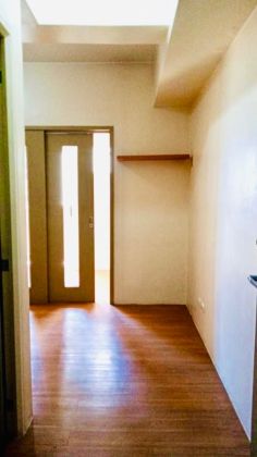 For Rent Budget Bare 1BR Laureano di Trevi Makati City