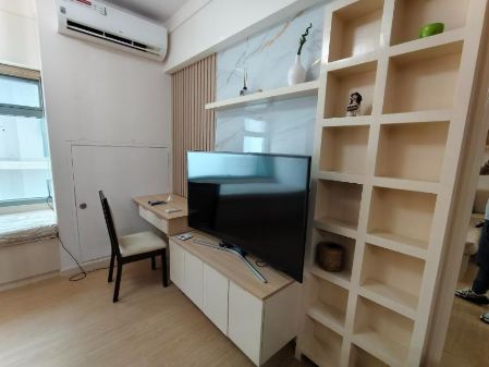 One Legazpi Park Residences Studio Unit for Rent