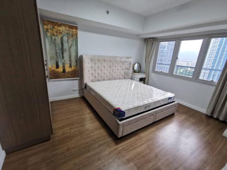 Fully Furnished 2 Bedroom Unit at Two Maridien for Rent