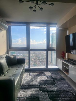 1BR Unit in Eastwood Global Plaza Luxury Residence
