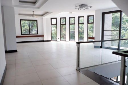 Executive 5 Bedroom Residence for Lease in Bel Air Village  Makat
