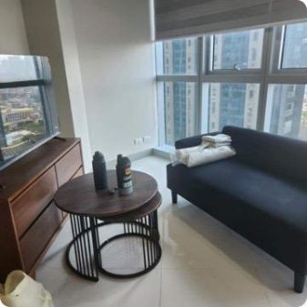Semi Furnished 1BR for Rent in Uptown Parksuites Taguig