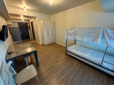 Studio Furnished For Rent in Kroma Tower