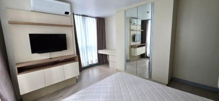 Fully Furnished 2BR Corner Unit For Rent at One Uptown Residence 