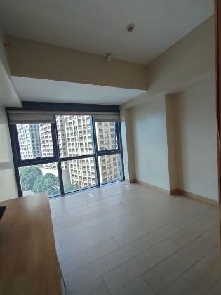 RUSH Semi Furnished Studio Unit at One Eastwood Avenue for Rent