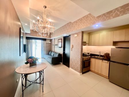 Fully Furnished 1BR in Solinea T1