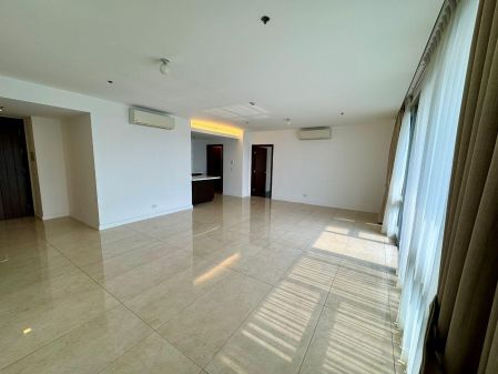 3 Bedroom Unit at The Suites at One Bonifacio High Street