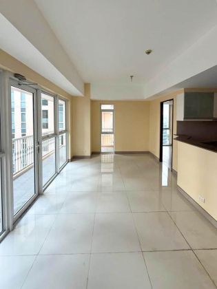 Fully Furnished 1 Bedroom Unit at Venice Residences for Rent