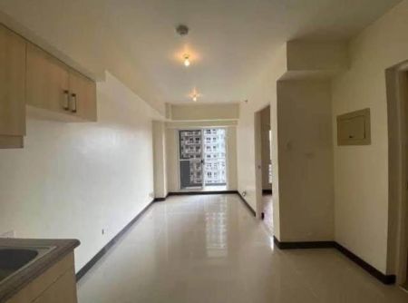 2 Bedroom Unfurnished For Rent in Lumiere Residences