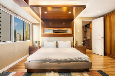 Fully Furnished 2 Bedroom Unit at Fort Victoria for Rent