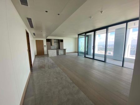 Ultra Luxury Semi Furnished 3 Bedroom Premier Unit for Lease