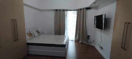 VERANDA12XXS: For Rent Fully Furnished Studio Unit with Parking i