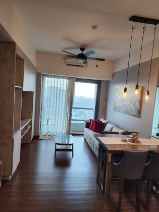 Fully Furnished 1 Bedroom Unit at Shang Salcedo Place for Rent
