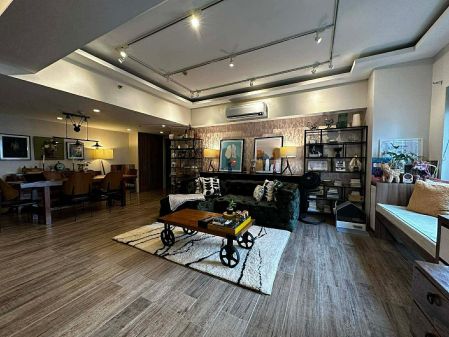 Fully Furnished 3 Bedroom at The Infinity Fort Bonifacio BGC