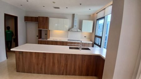 Condo at Arbor Lanes 3 Bedroom for Rent Taguig City