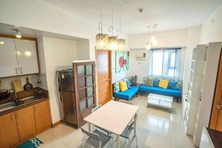 Trion 2BR for Rent Trion Towers 2BR for Rent