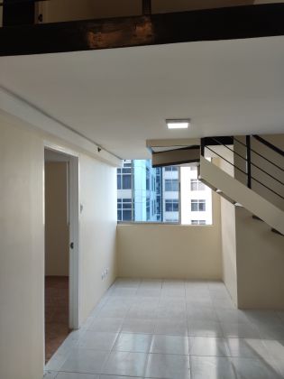 Unfurnished 3 Bedroom Unit at AIC Grande Tower for Rent