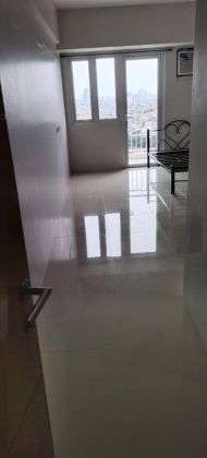 Semi Furnished Studio Unit for Rent at The Silk Residences