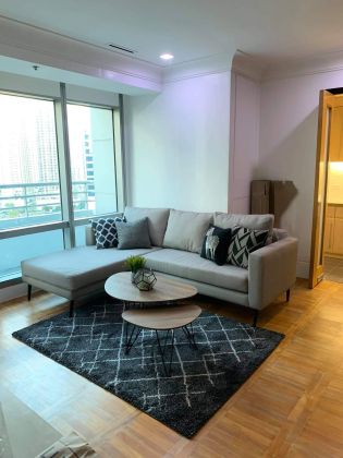 1BR for Lease in One McKinley Place BGC
