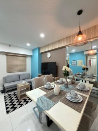 Fully furnished 2BR Unit with Balcony and Parking for Rent Zinni
