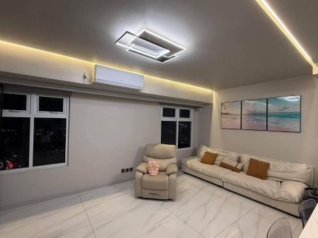 Fully Furnished 2BR Unit in Trion Tower 2
