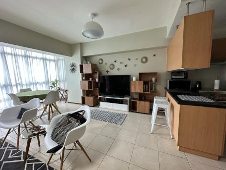 Fully Furnished 2 Bedroom Unit at Two Serendra BGC for Rent