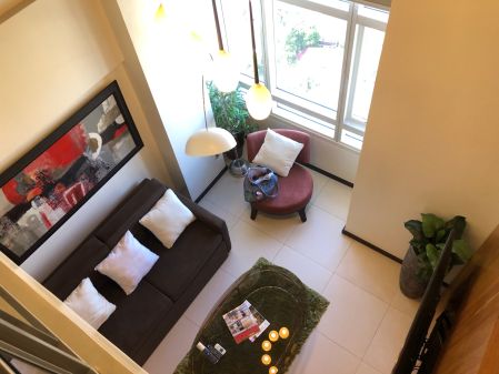 The Columns Legaspi Village For Rent
