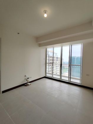 Budget Friendly 2BR Condo Near BGC and McKinley Hill