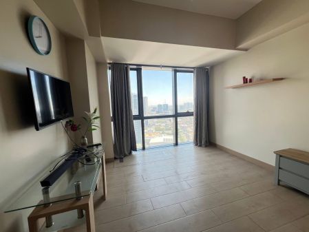 Semi Furnished Studio in Eastwood City with Great View 