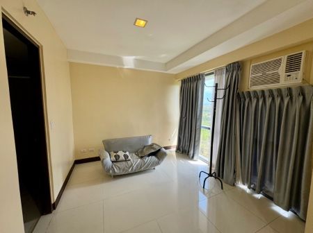 Semi Furnished Studio Unit at Viceroy Residences Mckinley Hill