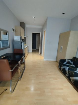 High Zone Minimalist Living Functional Studio