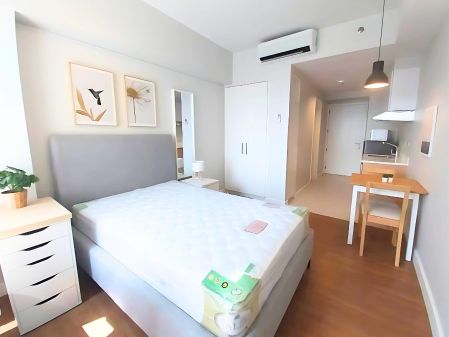 Studio with Nice View at the Arton by Rockwell Brand New