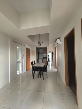 For Rent Semi furnished 2BR at Madison Park West BGC for 60K mo
