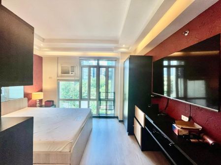 Stamford Residences Big Cut Studio Unit for Rent