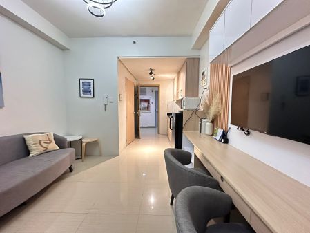 Chic and Cozy 1 Bedroom in Mall of Asia Complex Pasay