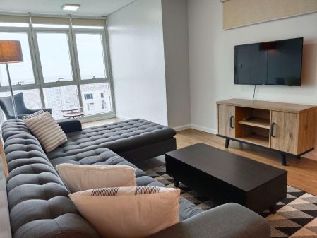 Fully Furnished 1 Bedroom Unit at Two Serendra for Rent