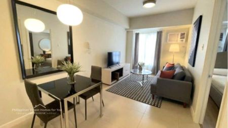 Fully Furnished 1 Bedroom Unit at The Vantage at Kapitolyo
