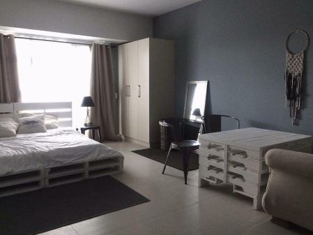 Fully Furnished Studio Unit at Two Serendra for Rent