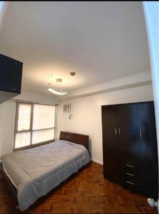 1 Bedroom Furnished for Rent in the Columns Ayala Avenue