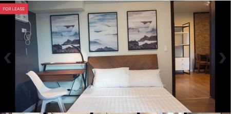Fully Furnished 1 Bedroom Unit at Kroma Tower for Rent