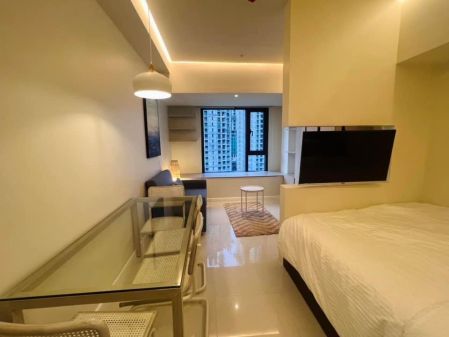 Brand New Studio in Mandani Bay Suites Cebu