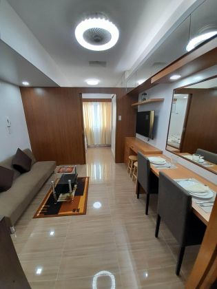 Studio Type Fully Furnished Condo Unit for Rent at Acacia Escalad