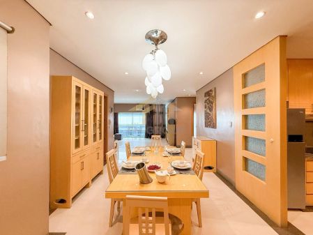 157 sqm 3 Bedroom for Rent in the Luxe Residences Bgc Taguig