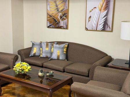 Fully Furnished 2 Bedroom Condo for Rent in Salcedo Village Ma