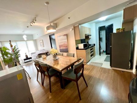 Fully Furnished Spacious 1 Bedroom at Two Maridien Bgc Taguig