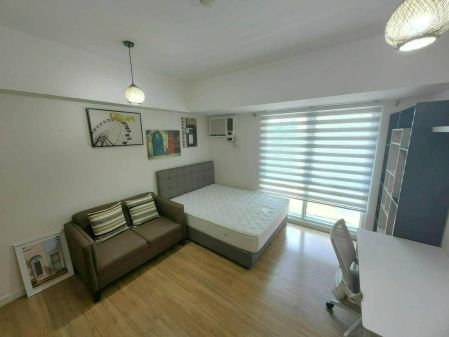 Fully Furnished Studio Unit Lerato Tower Malugay St Makati City